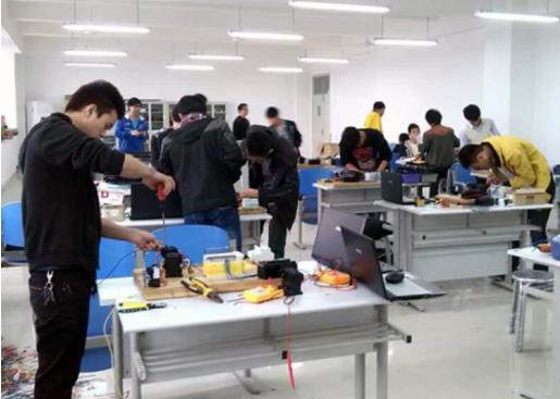 權威與實惠兼備 廣東博專教育咨詢，為您點亮學歷提升之路